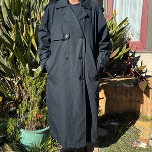Amazing Vintage London Fog Navy Trench Coat With Plaid Removable Lining